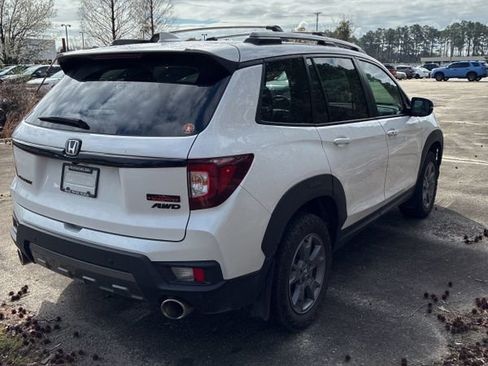 Used 2025 Honda Passport TrailSport image 5