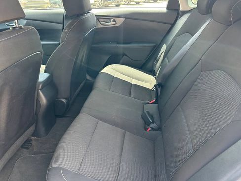 Used 2020 Kia Forte LXS FWD image 14