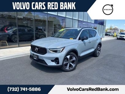 Used 2025 Volvo XC40 B5 Plus