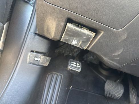 Used 2025 Nissan Altima 2.5 SV image 23