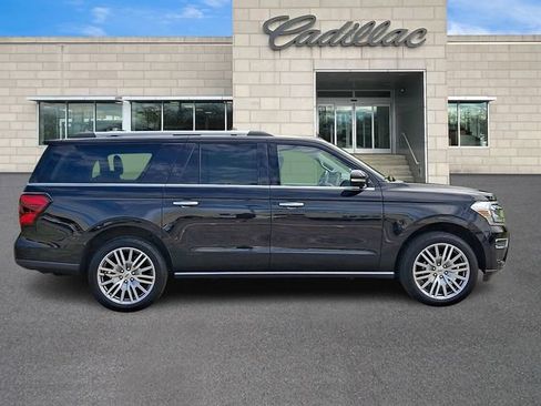 Used 2022 Ford Expedition Max Limited AWD/4WD image 9