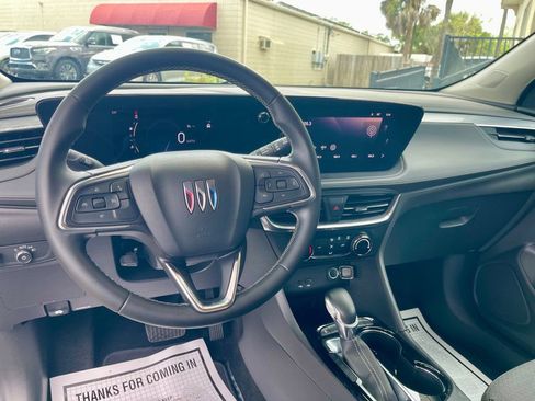 Used 2025 Buick Encore GX Preferred image 13