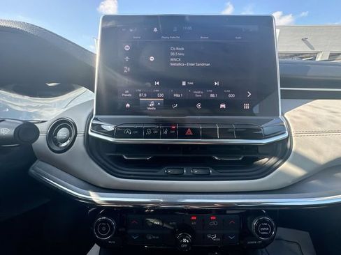 Certified 2022 Jeep Compass Limited AWD/4WD image 18