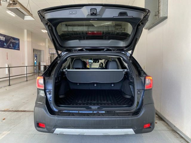 Used 2023 Subaru Outback Touring XT AWD/4WD image 7