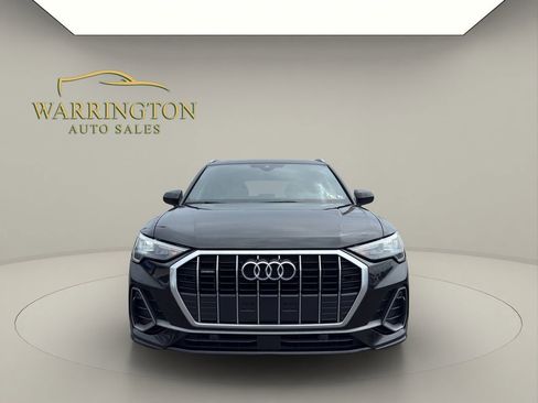Used 2020 Audi Q3 2.0T Premium w/ Convenience Package AWD/4WD image 2
