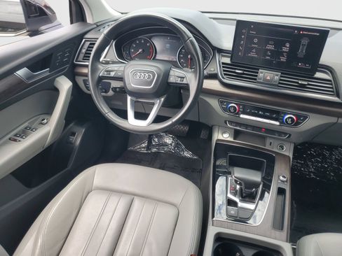 Used 2023 Audi Q5 2.0T Premium w/ Convenience Package AWD/4WD image 12