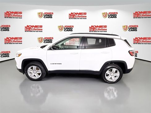 Used 2022 Jeep Compass Latitude w/ Sun and Sound Group image 15