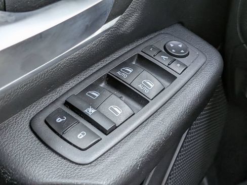 Used 2022 RAM 1500 Big Horn AWD/4WD image 22