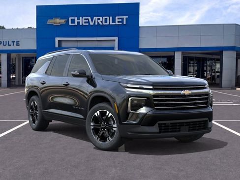 New 2027 Chevrolet Traverse LT w/ Sun and Wheel Package FWD image 7