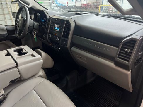 Used 2019 Ford F450 XL w/ XL Value Package RWD image 16