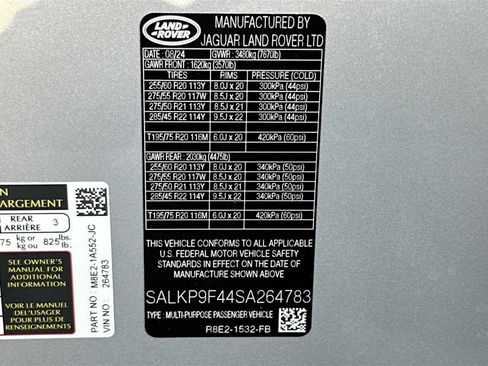 Used 2025 Land Rover Range Rover SE AWD/4WD image 35
