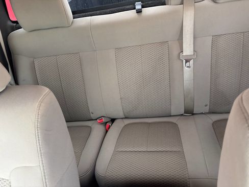 Used 2010 Ford F150 XLT image 17