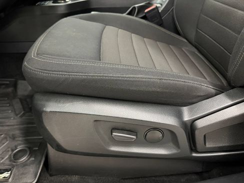 Used 2019 Ford Ranger XLT w/ Equipment Group 302A Luxury AWD/4WD image 13