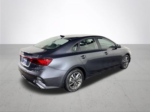 Certified 2023 Kia Forte LXS FWD image 7