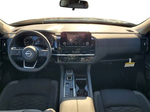 New 2025 Nissan Pathfinder SV w/ SV Premium Package image 12