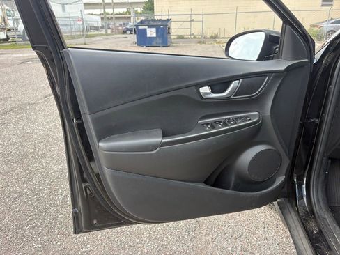 Used 2023 Hyundai Kona SEL w/ Convenience Package FWD image 10