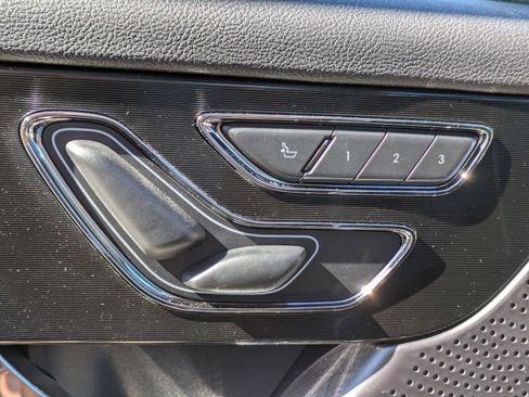 Used 2025 Lincoln Corsair FWD w/ Equipment Group 101A image 21