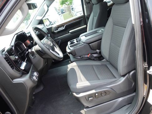 Used 2023 GMC Sierra 1500 Elevation image 18