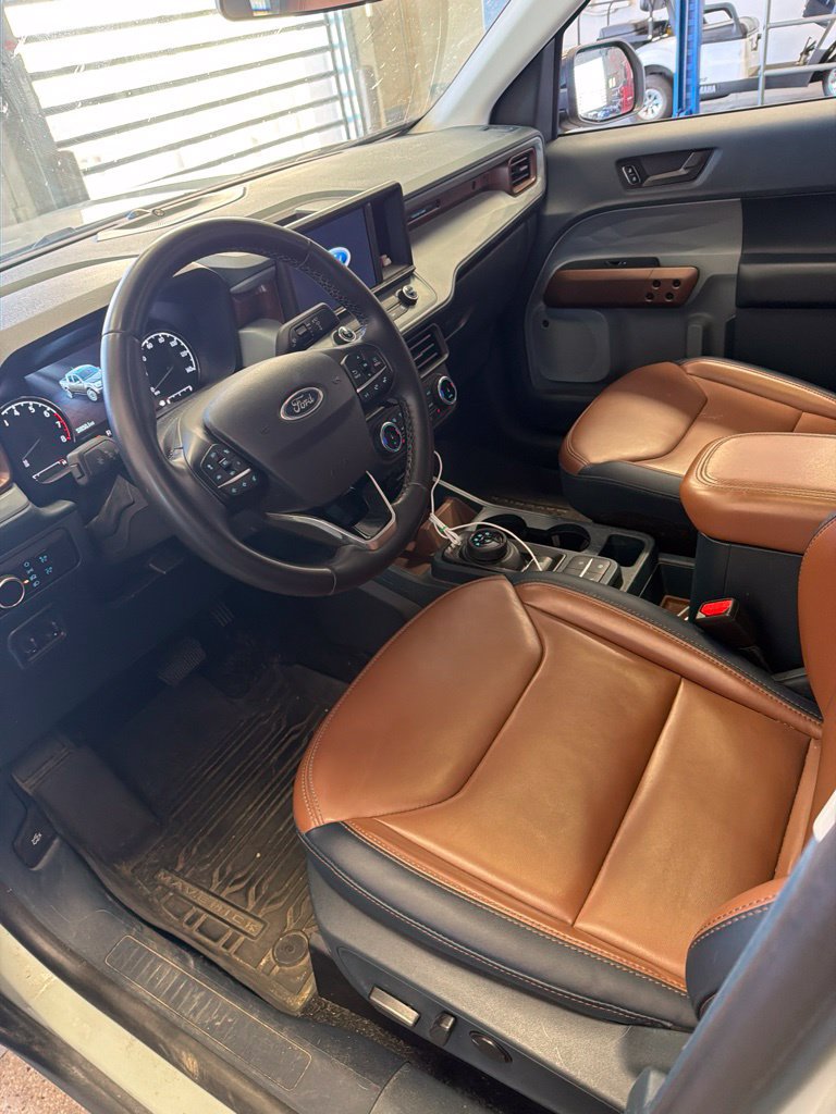 Certified 2024 Ford Maverick Lariat w/ 4K Tow Package AWD/4WD image 2
