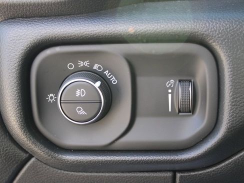 New 2026 RAM 3500 Tradesman AWD/4WD image 28