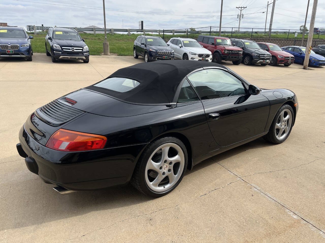Used 1999 Porsche 911 Cabriolet image 12