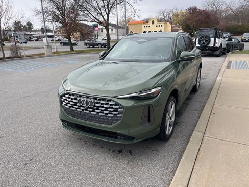Used 2025 Audi Q5 Premium Plus w/ Premium Plus image 48