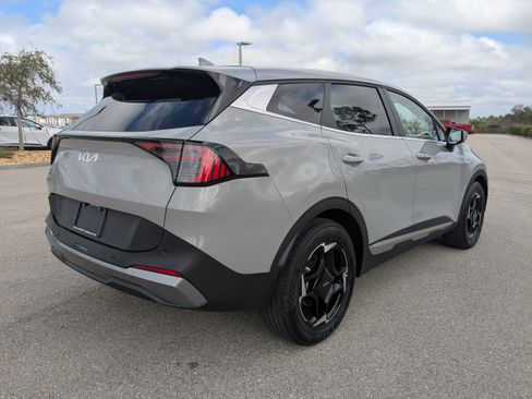 Used 2026 Kia Sportage EX image 5