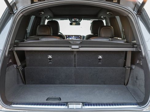 New 2026 Mercedes-Benz GLS 450 4MATIC image 27