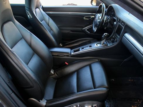 Used 2013 Porsche 911 Carrera 4S AWD/4WD image 19