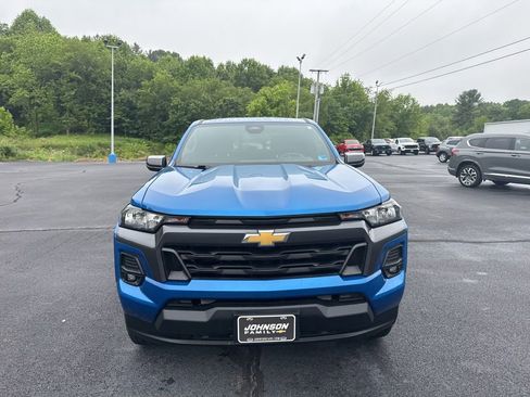 Used 2024 Chevrolet Colorado LT w/ LT Convenience Package AWD/4WD image 3