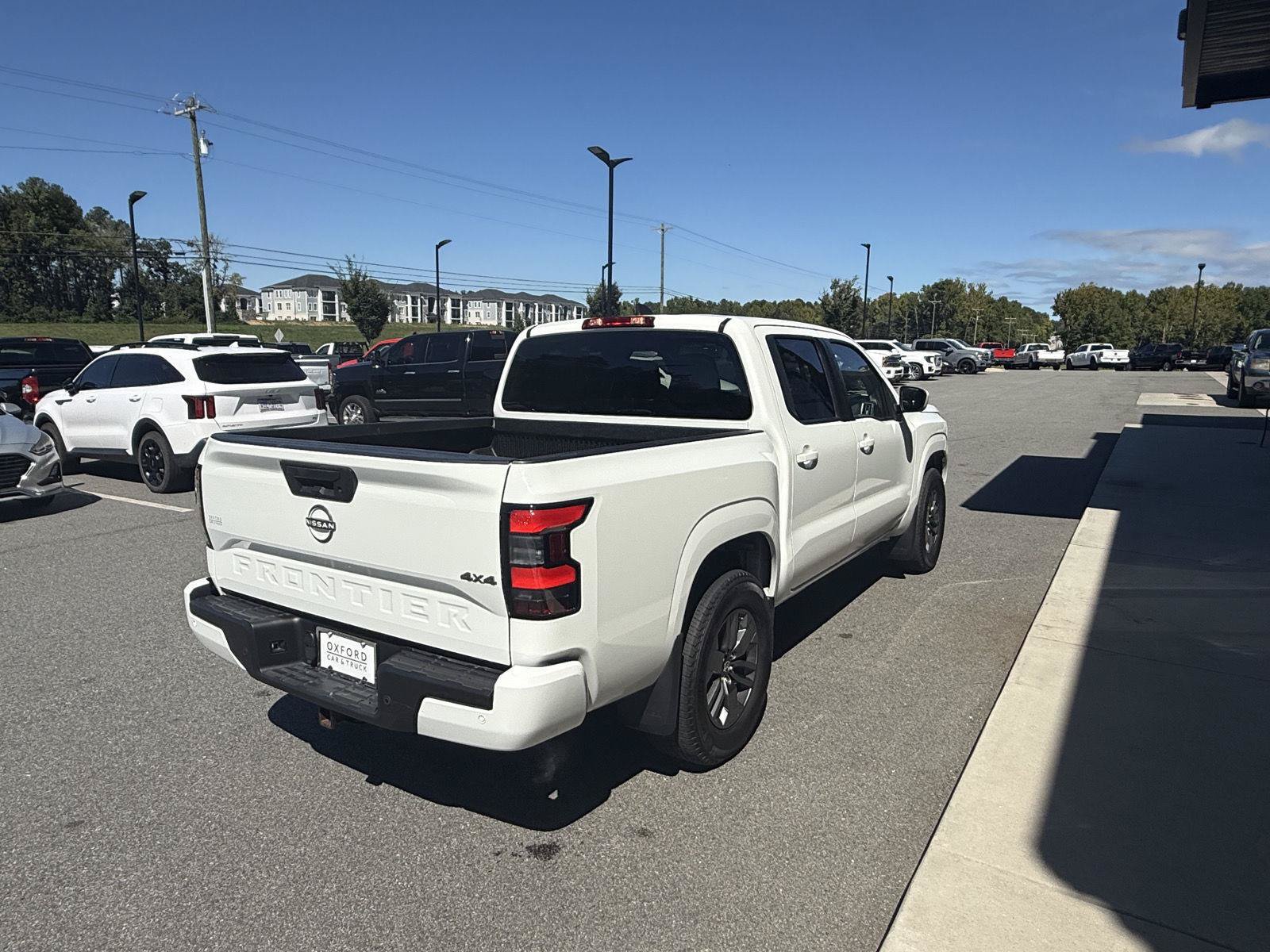 Used 2025 Nissan Frontier SV AWD/4WD image 32