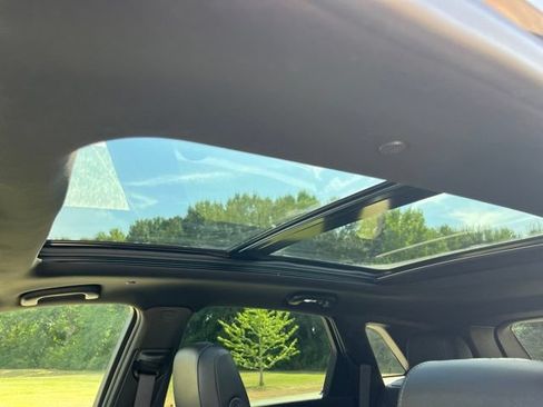Used 2025 Cadillac XT5 Premium Luxury FWD image 30