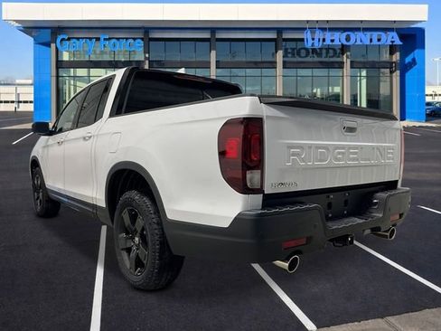 New 2026 Honda Ridgeline Black Edition image 3
