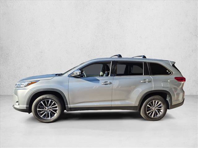 Used 2019 Toyota Highlander XLE FWD image 8