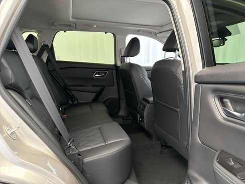 New 2026 Nissan Rogue Platinum AWD/4WD image 14