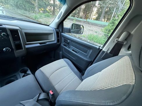 Used 2012 RAM 3500 ST w/ Chrome Appearance Group image 17