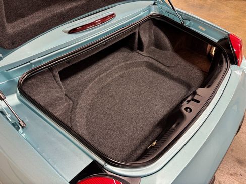 Used 2002 Ford Thunderbird image 74