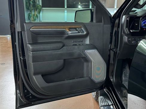 Used 2024 Chevrolet Silverado 1500 High Country image 16