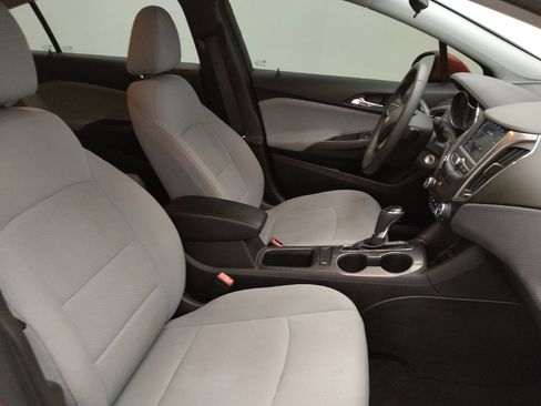 Used 2019 Chevrolet Cruze LS w/ LS Convenience Package FWD image 21