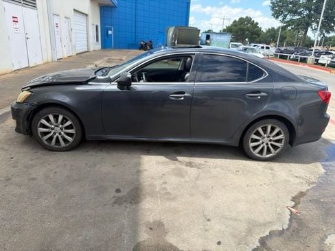 Used 2008 Lexus IS 250 AWD image 8