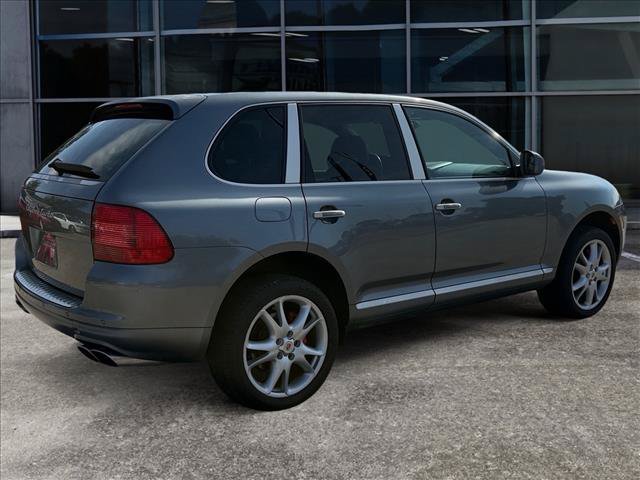 Used 2004 Porsche Cayenne Turbo AWD/4WD image 5