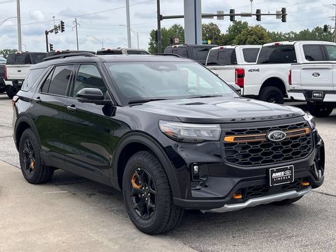New 2026 Ford Explorer Tremor w/ Tremor Ultimate Package AWD/4WD image 7