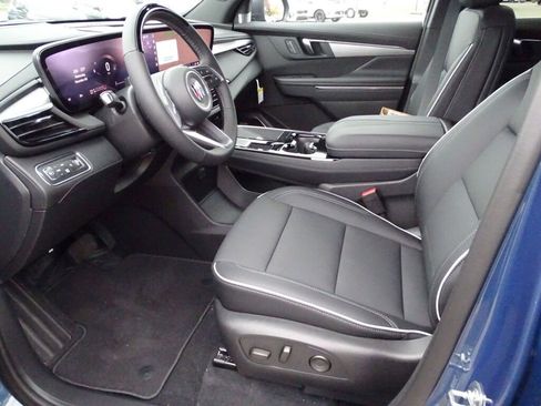 New 2025 Buick Enclave Preferred w/ Super Cruise Package image 28