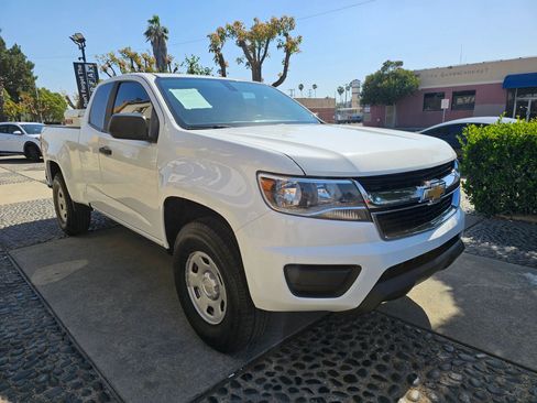Used 2020 Chevrolet Colorado W/T w/ WT Convenience Package RWD image 3