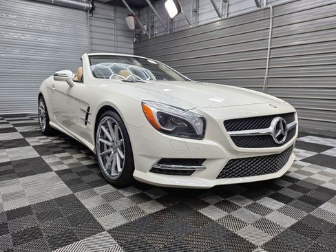 Used 2014 Mercedes-Benz SL 550 image 4