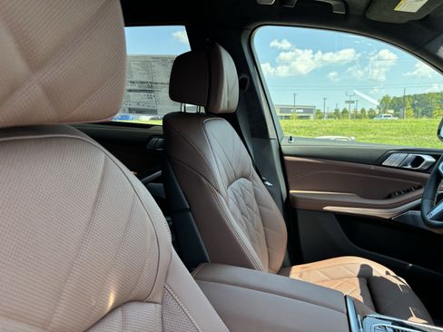 New 2027 BMW X7 xDrive40i w/ M Sport Package AWD/4WD image 21