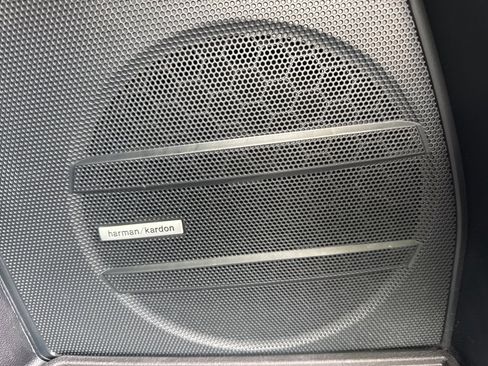 Used 2019 Subaru Ascent Touring w/ Popular Package #3 image 13