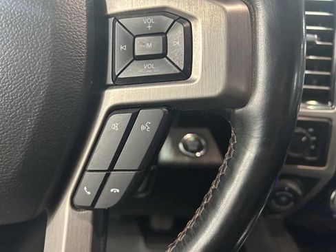 Used 2019 Ford F150 Platinum w/ Equipment Group 701A Luxury AWD/4WD image 28