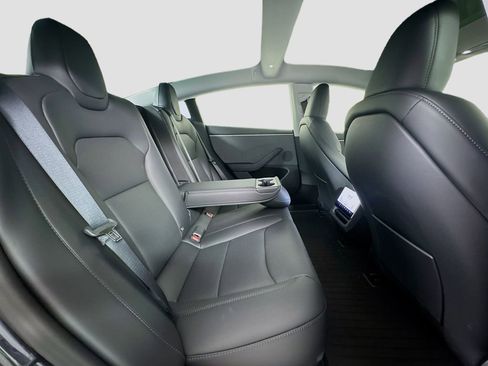 Used 2025 Tesla Model 3 Long Range RWD image 27