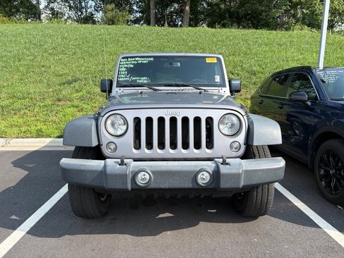 Used 2017 Jeep Wrangler Unlimited Sport w/ Quick Order Package 24S AWD/4WD image 2